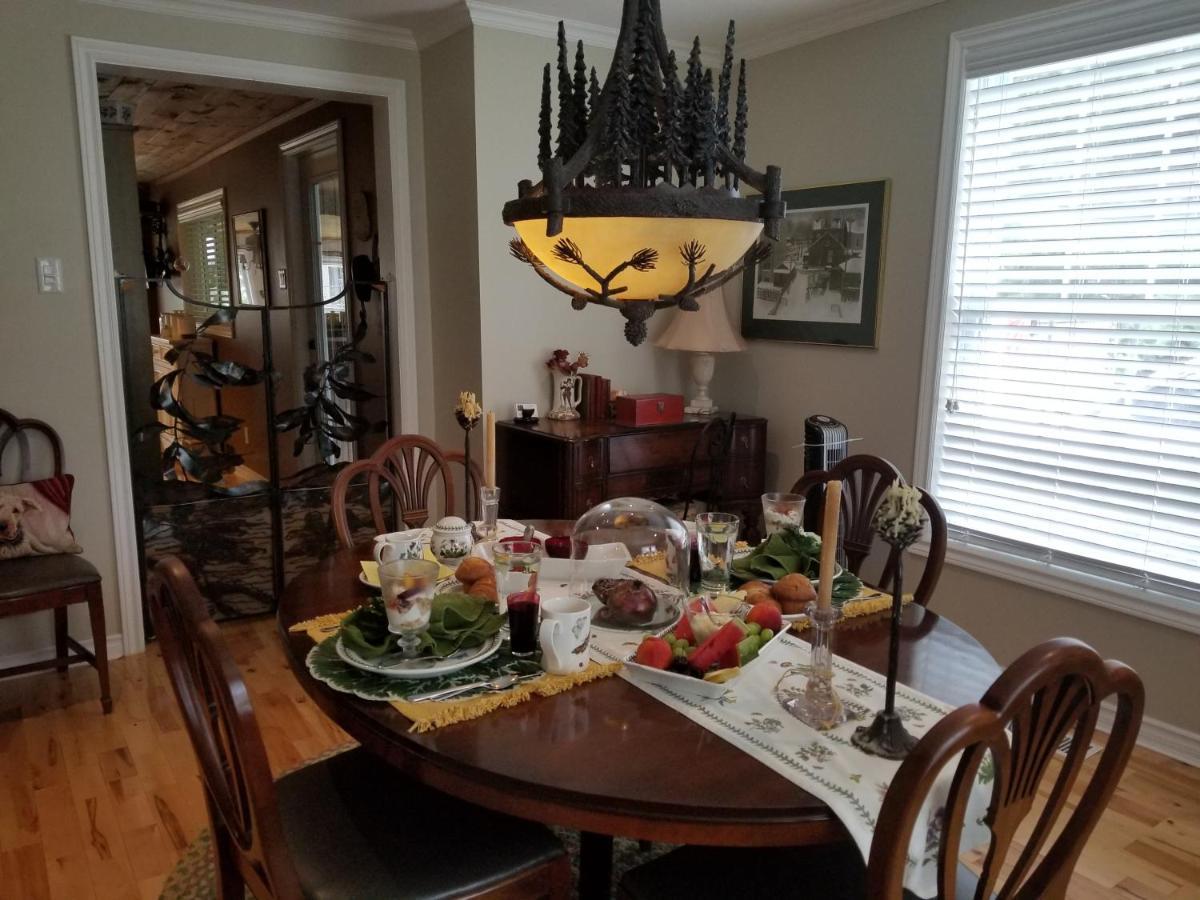 Four Ninety Muskoka B & B กราเวนเฮิร์สต์ ภายนอก รูปภาพ
