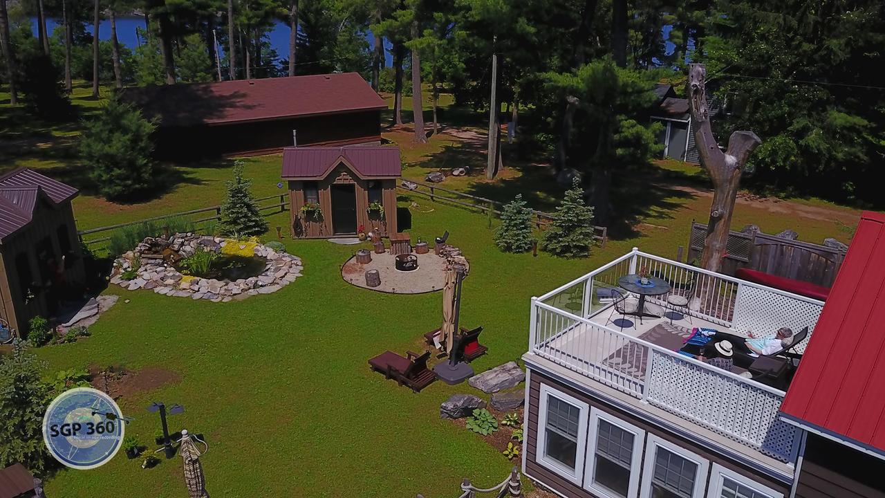 Four Ninety Muskoka B & B กราเวนเฮิร์สต์ ภายนอก รูปภาพ